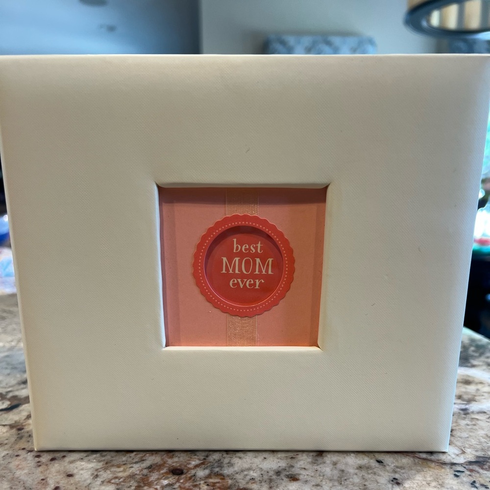 NEW Hallmark Best Ever Mom Instant Scrapbook Album